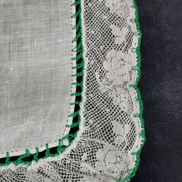 Antique Vintage 1920 Green White Wedding Handkerchief Handmade French Lace - Picture 3 of 8